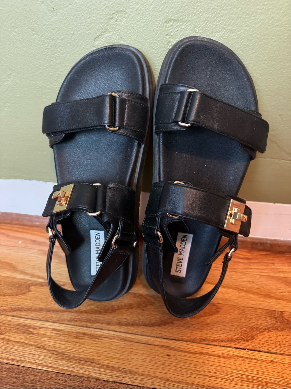 Steve Madden Black Leather Buckle Strap Sandals - Picture 4 of 6